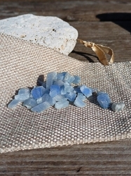 Kalcit modrý surový malé kousky 20 g
