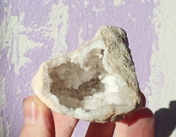 Křišťál- Křemen geoda Jeskyňka 98,3 g 