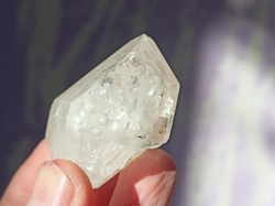 Křišťál window quartz URYCHLOVAČ 40,6 g 