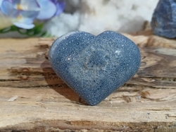 Korál modrý srdce 4,9 cm