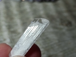 Danburit krystal 2,36 g - extra kvalita 