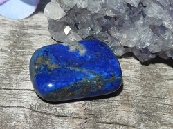 Lapis lazuli troml. 7,99 g Pákistán