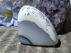 Dendritický opál leštěný SNĚŽNÁ HORA 64,4 g