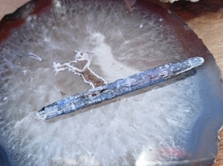 Kyanit modrý krystal Zimbabwe 10,2 g -  OTEVŘENOST A KOMUNIKACE