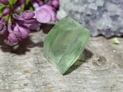 FLUORIT zelený oktaedr 14,4 g
