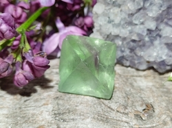 Fluorit zelený oktaedr 14 g 