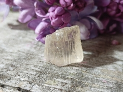 Skapolit krystal 2,9 g - Průvodce změnami 
