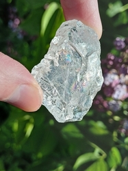 TOPAZ  čirý duhový krystal  39,7 g TVOŘÍM V NOVÉ ZEMI
