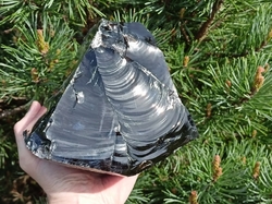 Obsidián kouřový surový 2530 g, HORA BEZPEČÍ 
