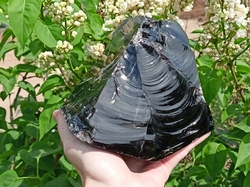 Obsidián kouřový surový 2530 g, HORA BEZPEČÍ 