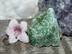 Fuchsit surový 25,6 g, Brazílie