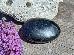 Turmalín skoryl hmatka 79,3 g