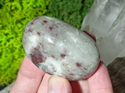 RUBELIT (růžový turmalín) hmatka 53,2 g