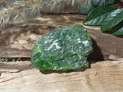 Chromdiopsid krystal surový 8,54 g 