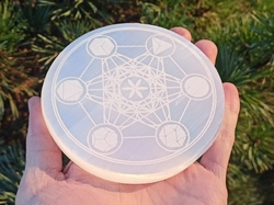 Selenitový podtácek MERKABA 10 cm