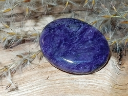 Čaroit kabošon - top kvalita  6,54 g, Rusko