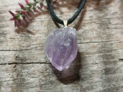 Ametystová špice krystal 2,1 cm přívěsek - PRŮVODCE II.