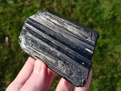 Turmalín skoryl 328 g Brazílie
