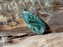 SERAFINIT kabošon 1,36 g