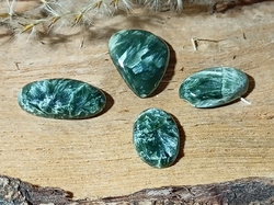 SERAFINIT kabošon SET 4ks 5,45 g 