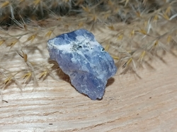 TANZANIT surový NAJDI SVOU CESTU  3,85 g