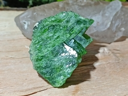 Chromdiopsid krystal surový 25,5 g, Rusko