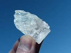 Topaz duhový krystal 22,4 g - PROPOJENÍ S NOVOU ZEMÍ