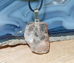 TOPAZ zlatý krystal 7,7 g přívěsek - SEBEDŮVĚRA 