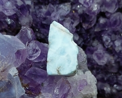 LARIMAR surový plátek 3,8 g - PROPOJENÍ S DUŠÍ