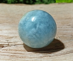 Akvamarín mini koule 11,3 g Afghánistán