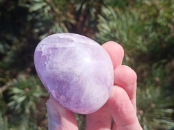 Ametyst hmatka 83 g Madagaskar