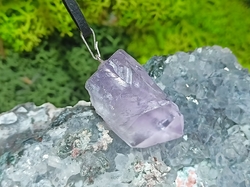 Ametystová špice krystal 2,5 cm přívěsek - PRŮVODCE I. 