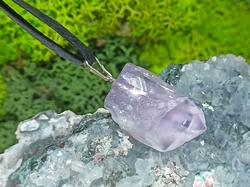Ametystová špice krystal 2,5 cm přívěsek - PRŮVODCE I. 