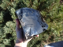 Obsidián kouřový surový 3170 g - HORA BEZPEČÍ 