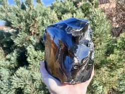 Obsidián kouřový surový 3170 g - HORA BEZPEČÍ 