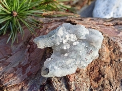Apofylit s chalcedonem drúza 47 g - VESMÍRNÁ BYTOST