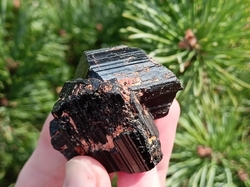 Turmalín skoryl  69,4 g - OCHRÁNCE 