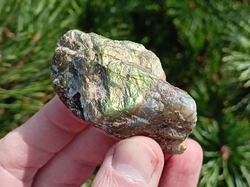 Labradorit surový 38,5 g Madagaskar