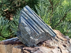 Turmalín skoryl 1004 g - OCHRÁNCE