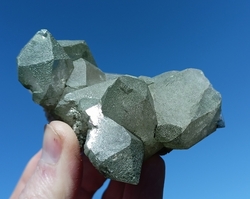 Horský kříšťál s chloritem drúza Mont Blanc - ZELENÝ CHRÁM 