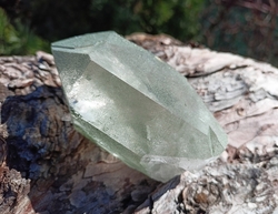 Horský kříšťál s chloritem špice 292 g Mont Blanc  - MOUDRÝ PRŮVODCE