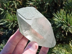 Horský kříšťál s chloritem špice 292 g Mont Blanc  - MOUDRÝ PRŮVODCE