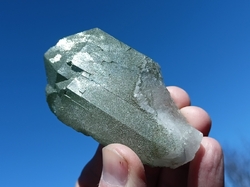 Horský křišťál s chloritem 130 g Mont Blanc - POSVÁTNÝ CHRÁM MOUDROSTI