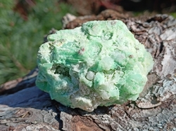 Chryzopras surový 80 g Brazílie