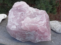 Surový růženín solitér 14,9 kg - HORA LÁSKY 
