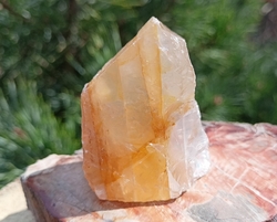 Křišťál/křemen s limonitem surový 61,3 g - ZLATÝ LÉČITEL