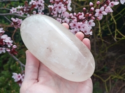 Osobní krystal, křišťál - křemen 660 g - PRŮVODCE