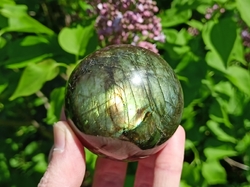 Labradorit koule 294 g Madagaskar