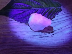 Hakmanit krystal surový mini 3,18 g - KOSMICKÁ BYTOST