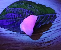 Hakmanit krystal surový mini 2,03 g